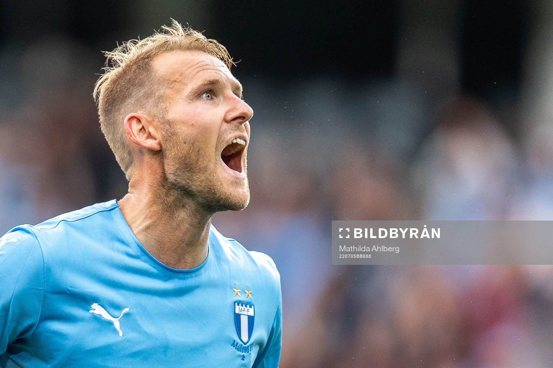 Ola Toivonen of Malmö FF celebrates 2-1