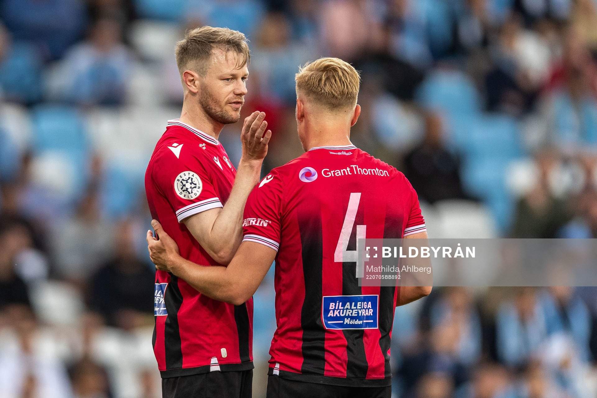 Halldor Smari Sigurdsson and Peter Oliver Ekroth of Vikingur