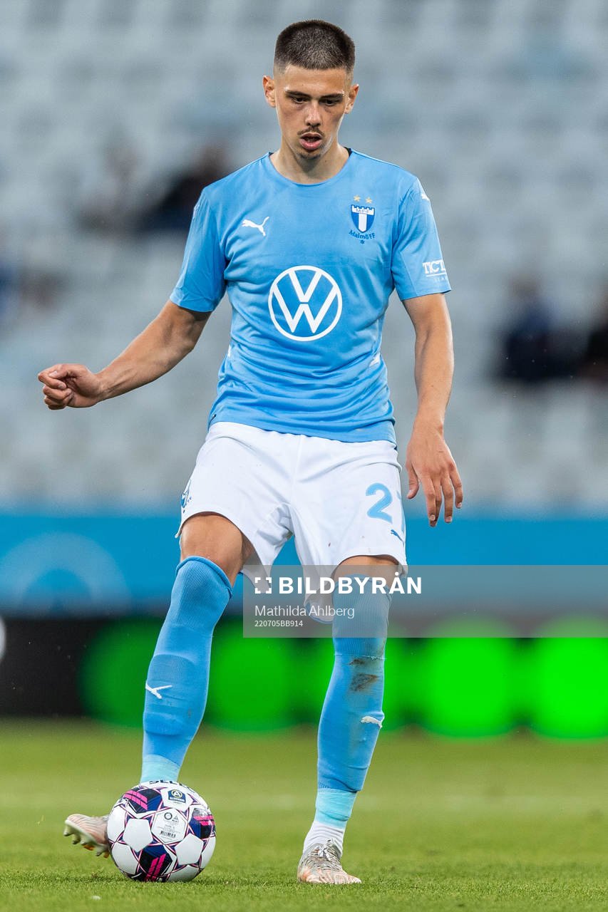 Dennis Hadzikadunic of Malmö FF