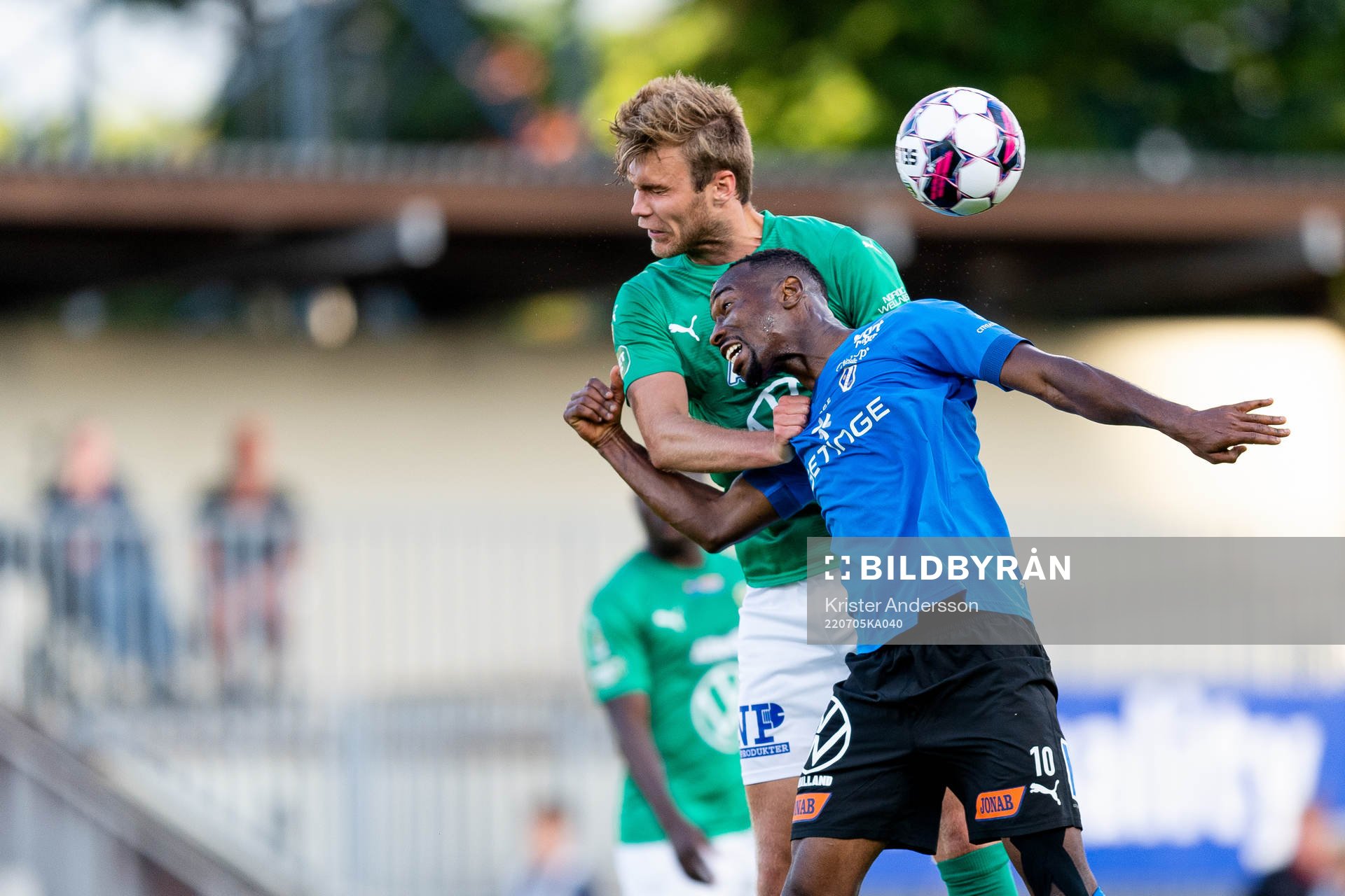 Jönköpings Marcus Degerlund och Halmstads Sadat Karim