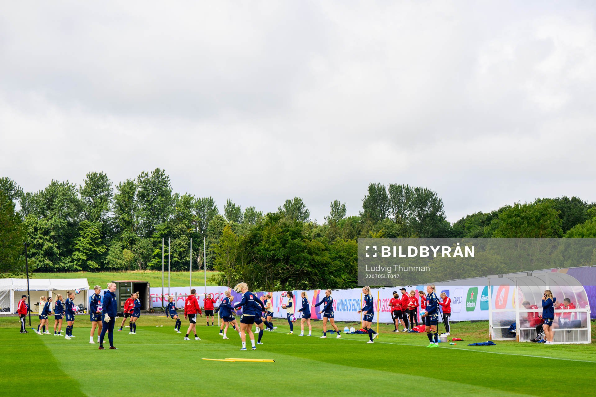 General view of a training session with the the women's