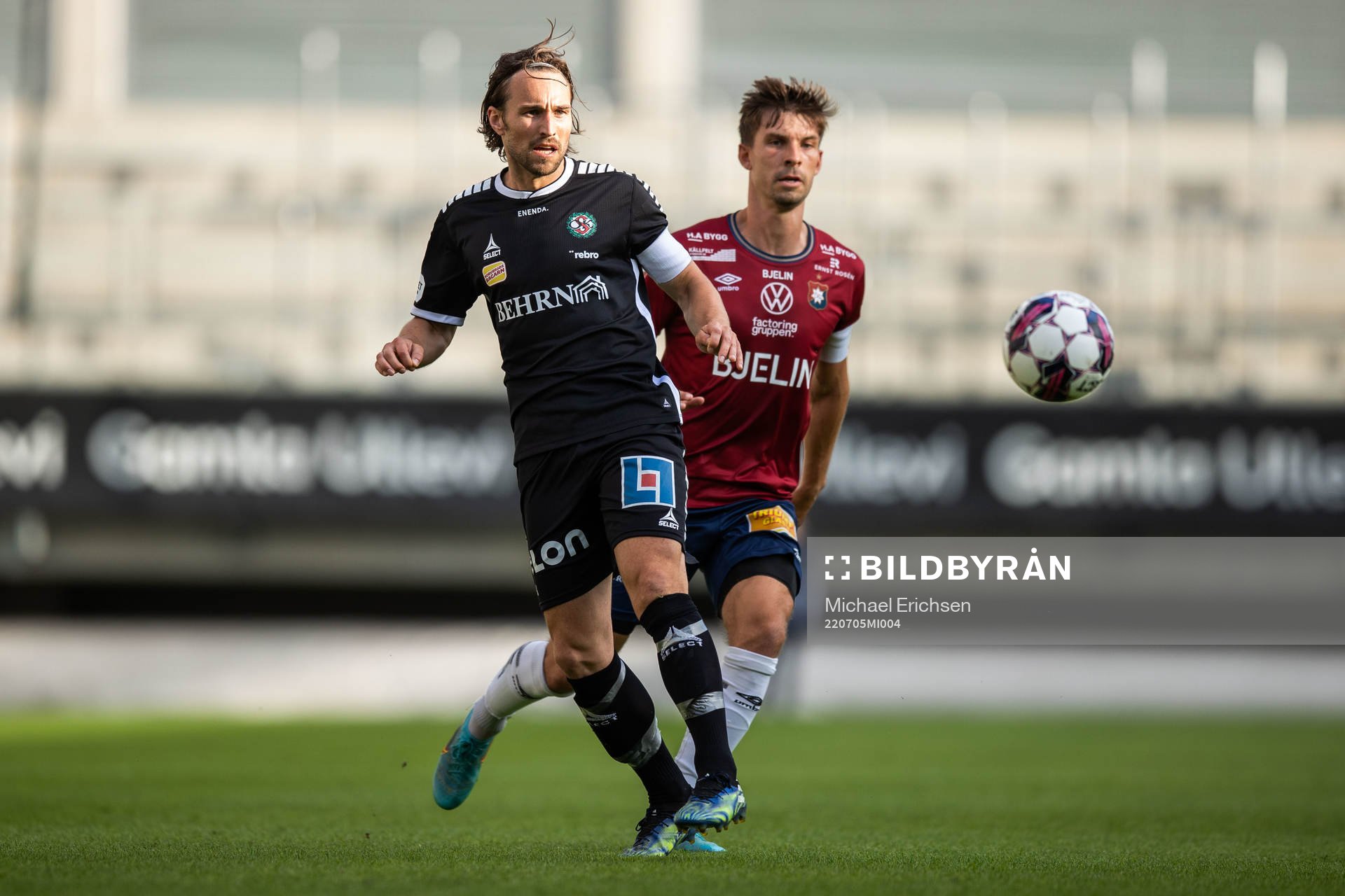 Örebros Kevin Walker och Örgrytes Daniel Paulson