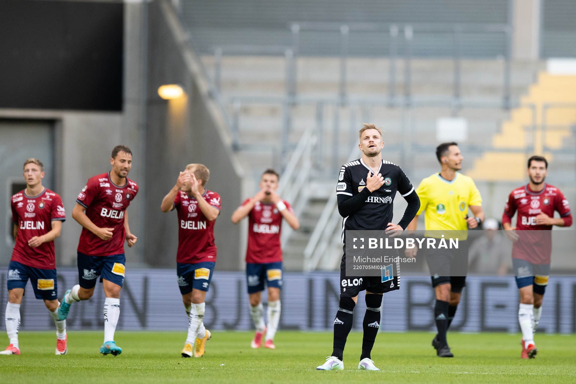 Örebros Erik Björndahl deppar