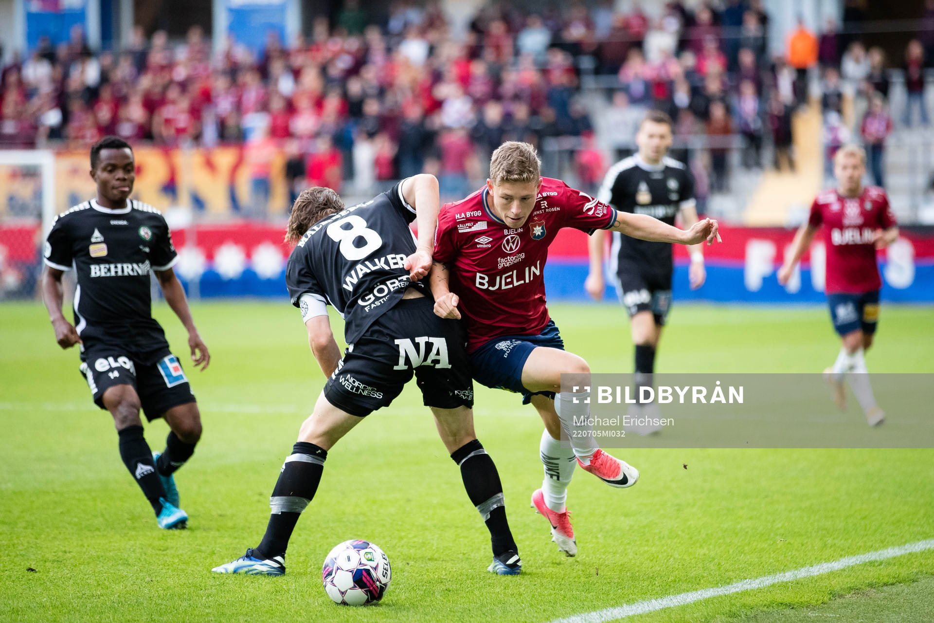 Örebros Kevin Walker och Örgrytes Anton Andreasson