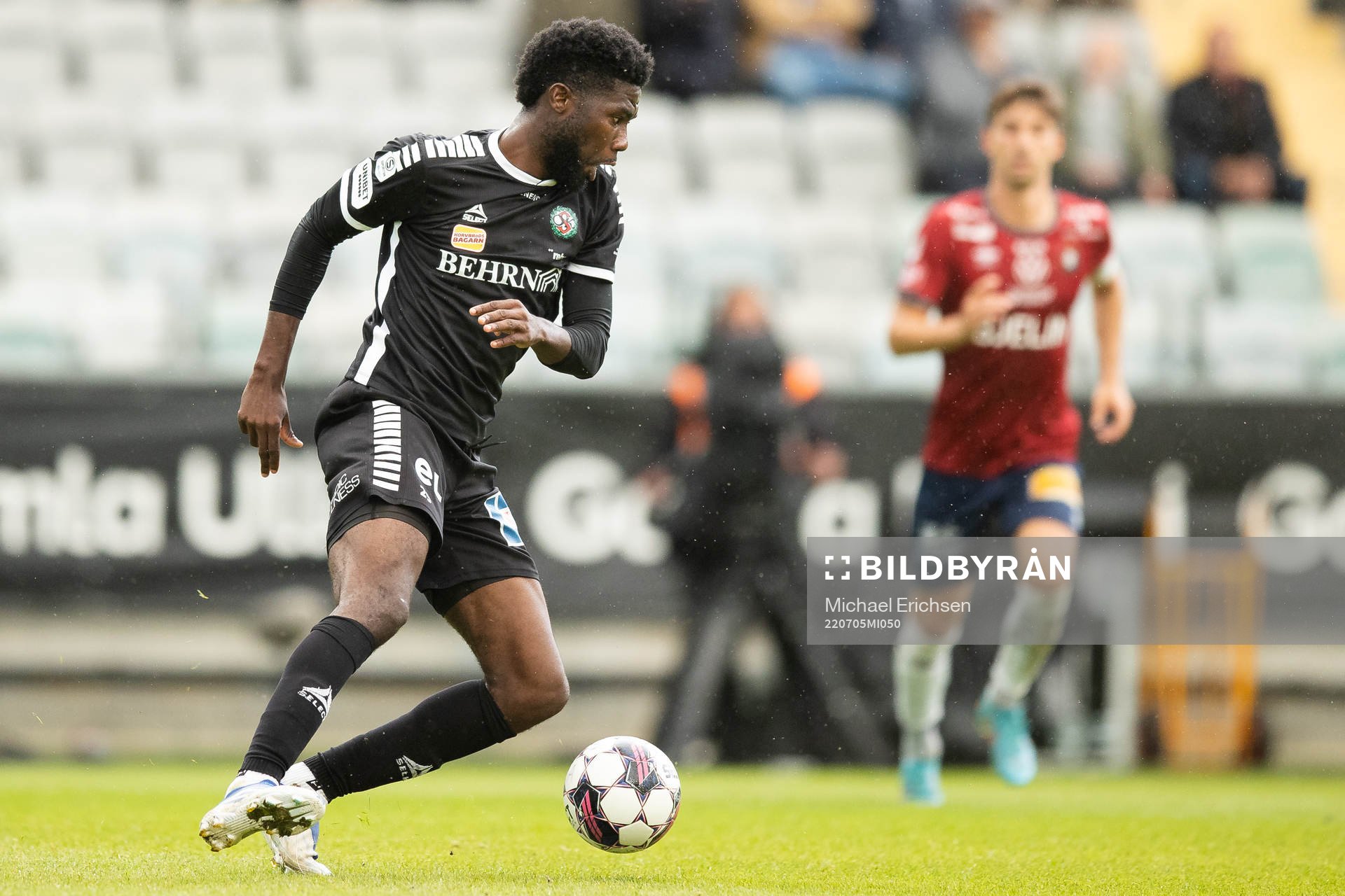 Örebros Victor Mpindi under fotbollsmatchen i Superettan mellan Örgryte och Örebro den 5 juli 2022 i Göteborg. 