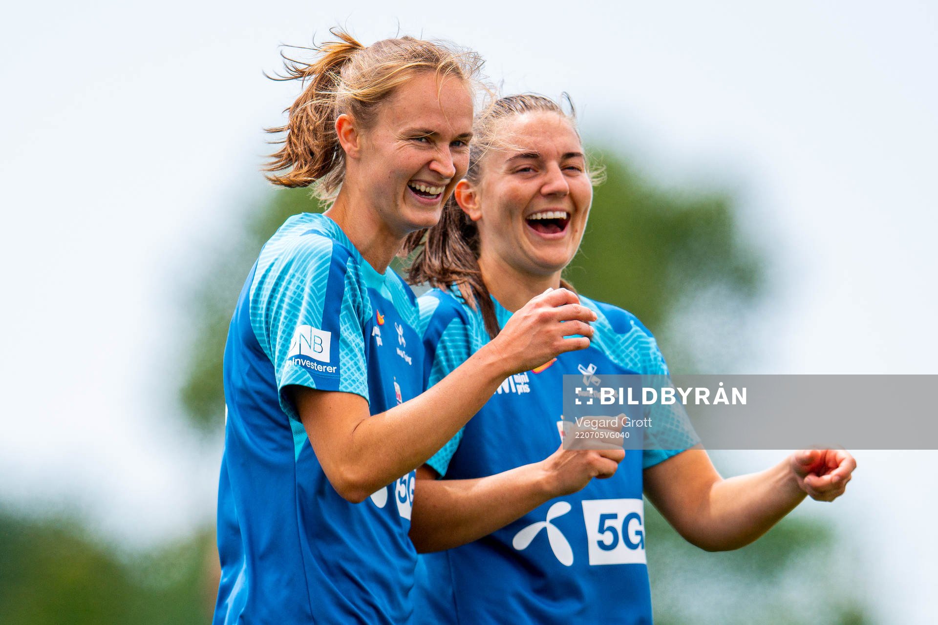 Caroline Graham Hansen and Vilde Bøe Risa of the Norwegian