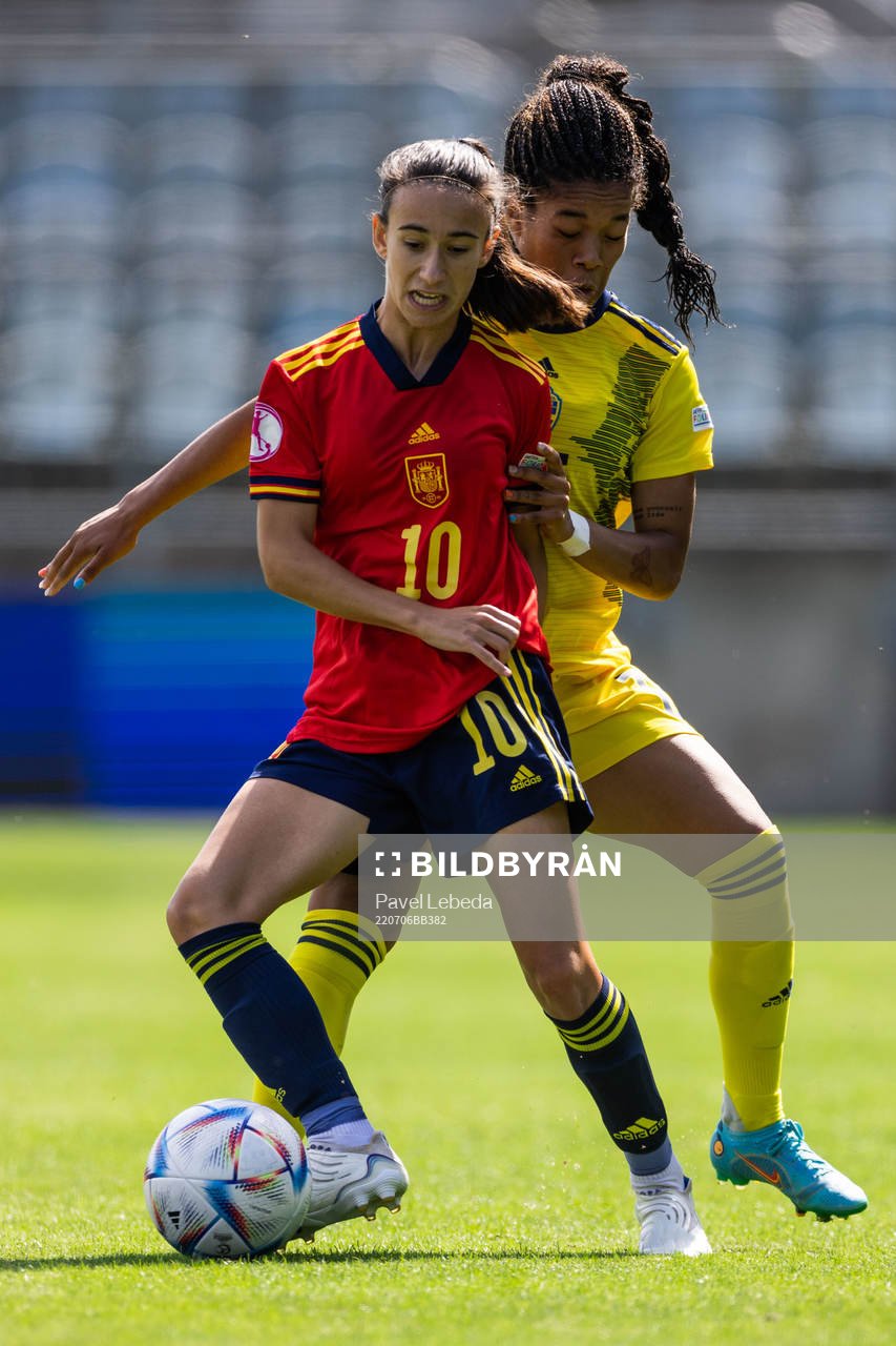 Julia Bartel Holgado of Spain and Evelina Duljan of Sweden