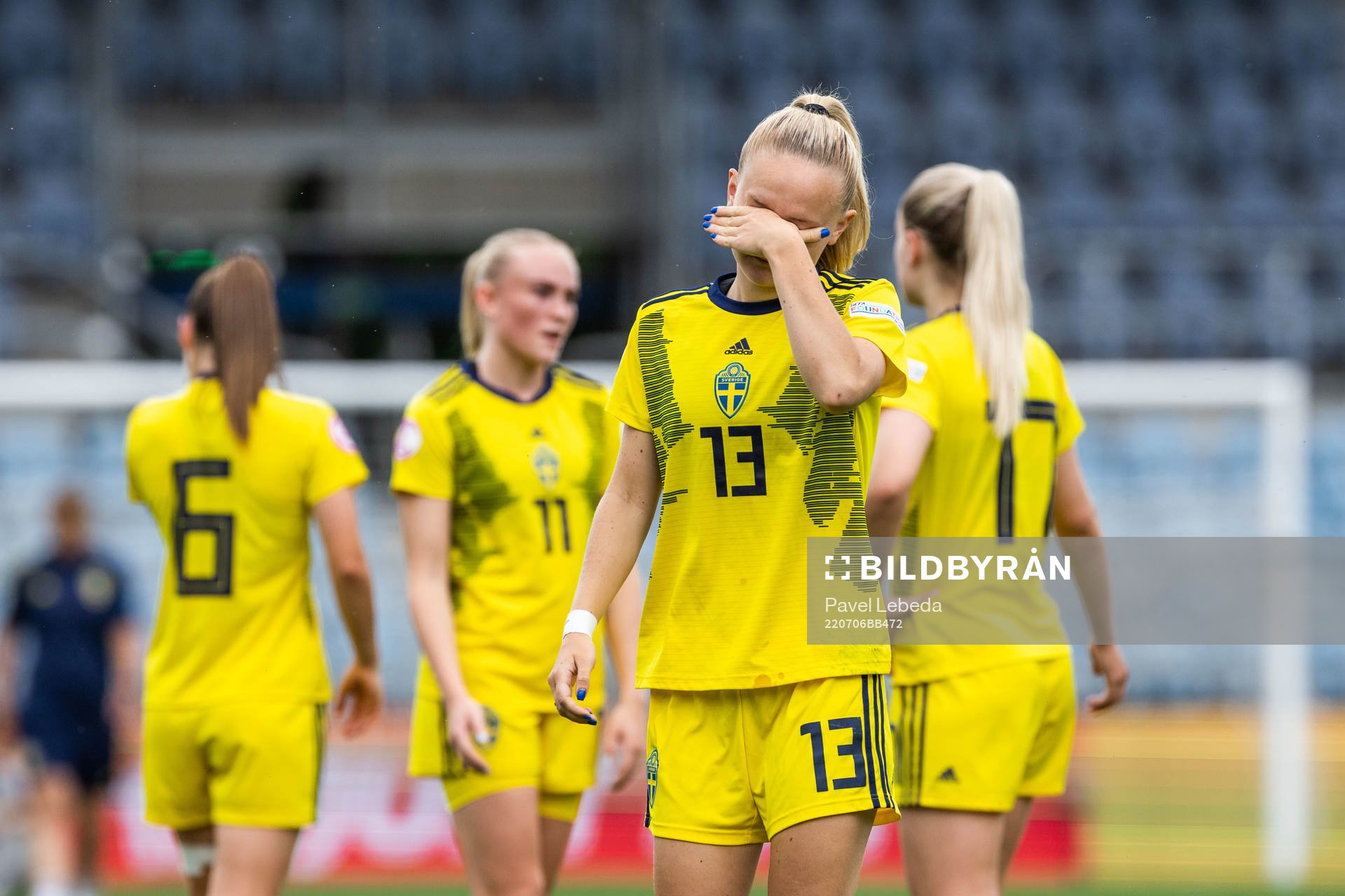 Matilda Vinberg looks dejected