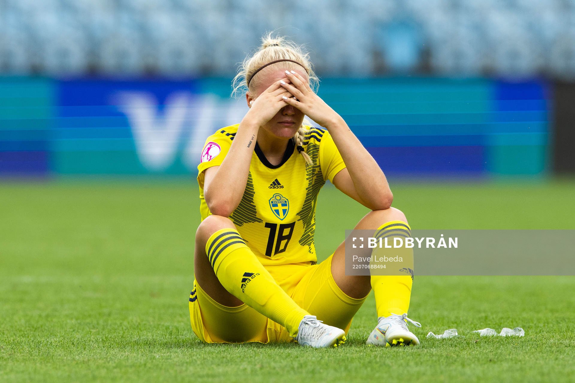 Felicia Jastré Högberg looks dejected