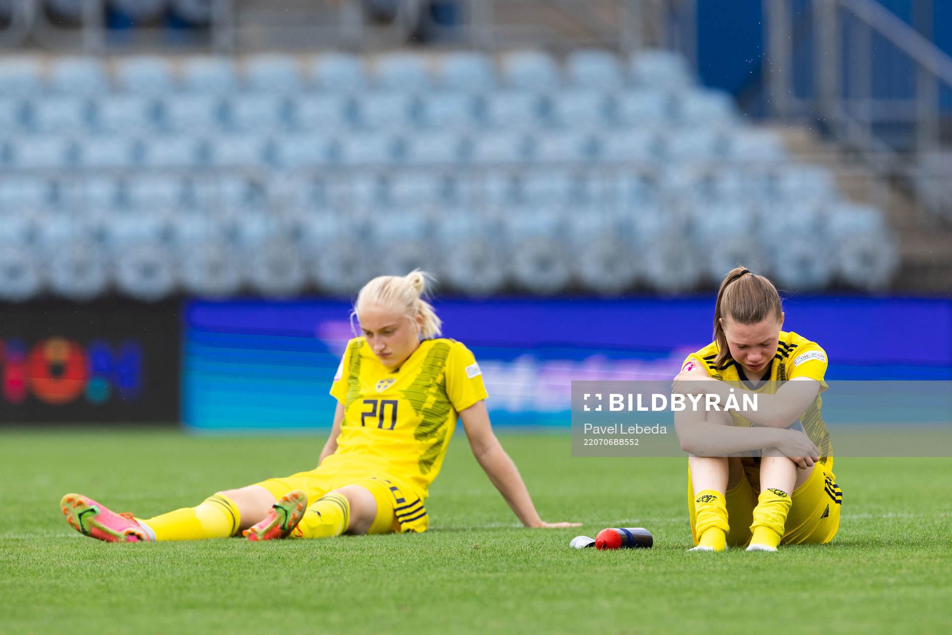 Wilma Leidhammar and Bea Sprung of Sweden looks dejected
