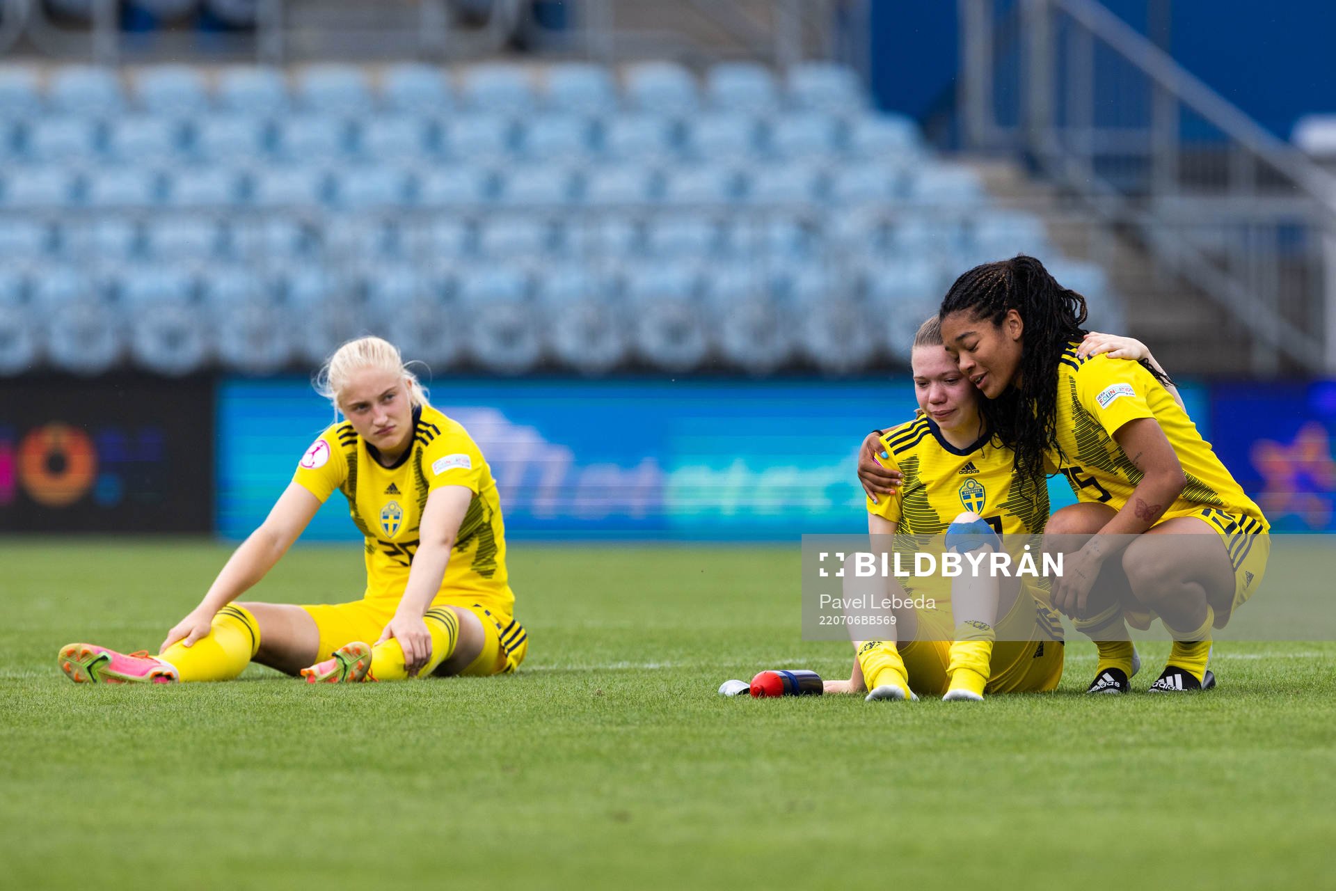 Wilma Leidhammar, Bea Sprung and Evelina Duljan  of Sweden