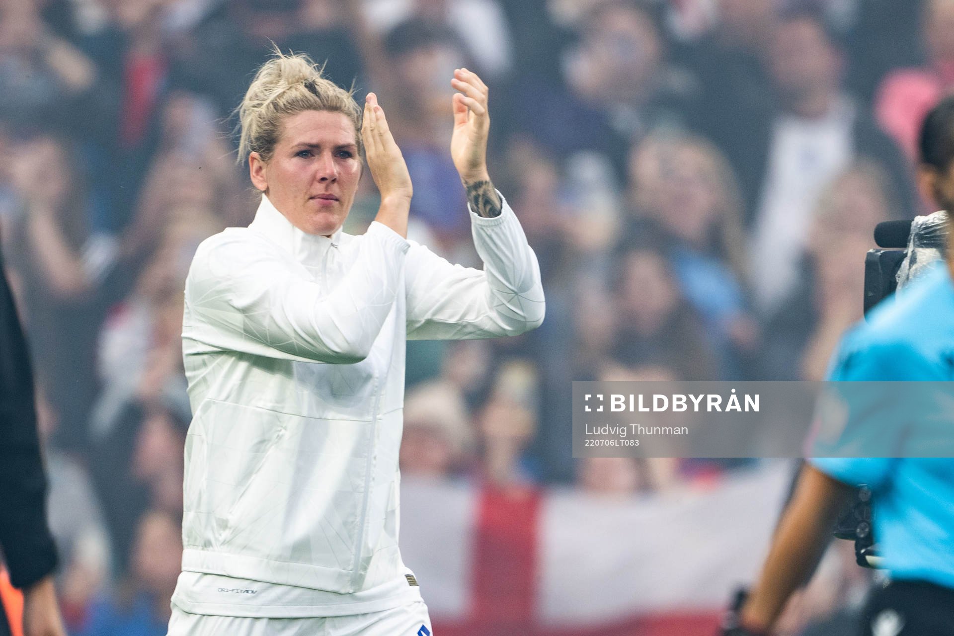 Jill Scott of England