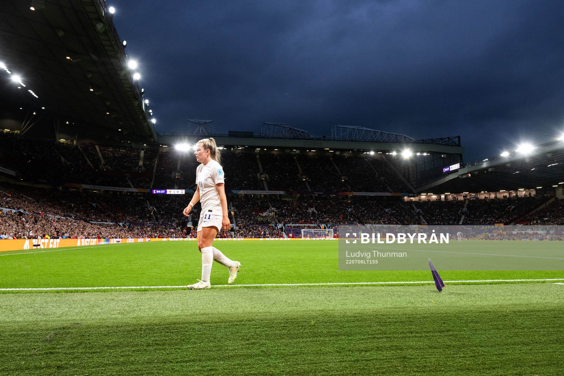 Lauren Hemp of England