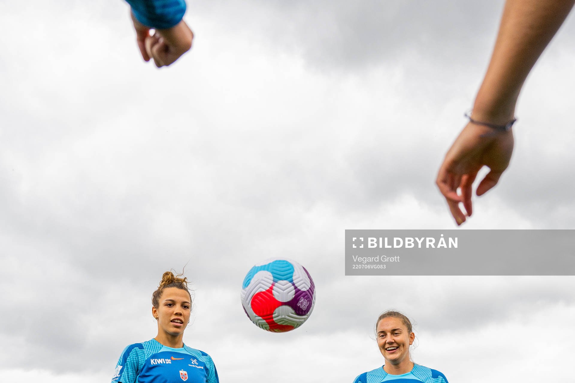 Celin Bizet Ildhusøy and Vilde Bøe Risa of the Norwegian