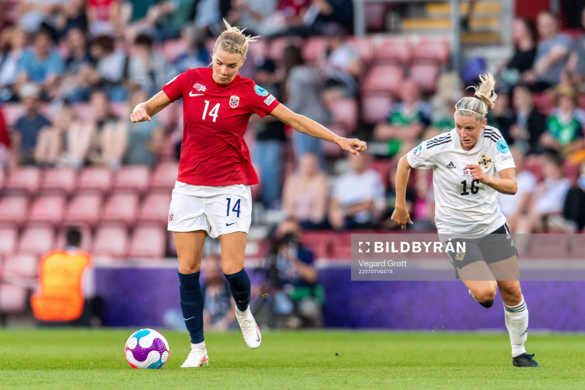 Ada Hegerberg of Norway and Nadene Caldwell of Northern
