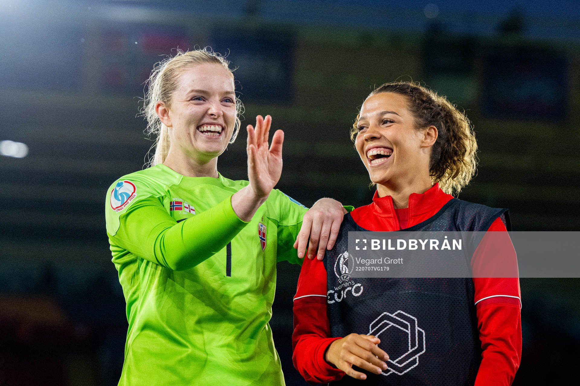 Goalkeeper Guro Pettersen and Celin Bizet Ildhusøy of