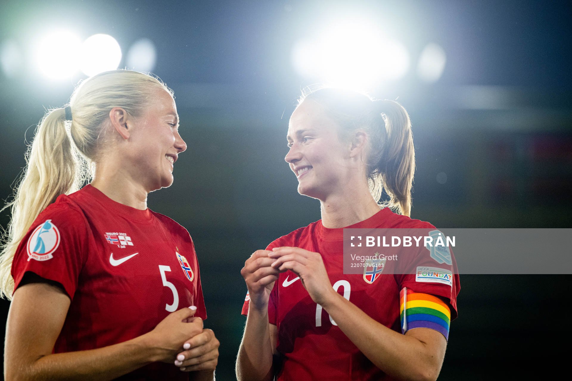Guro Bergsvand and Caroline Graham Hansen of Norway