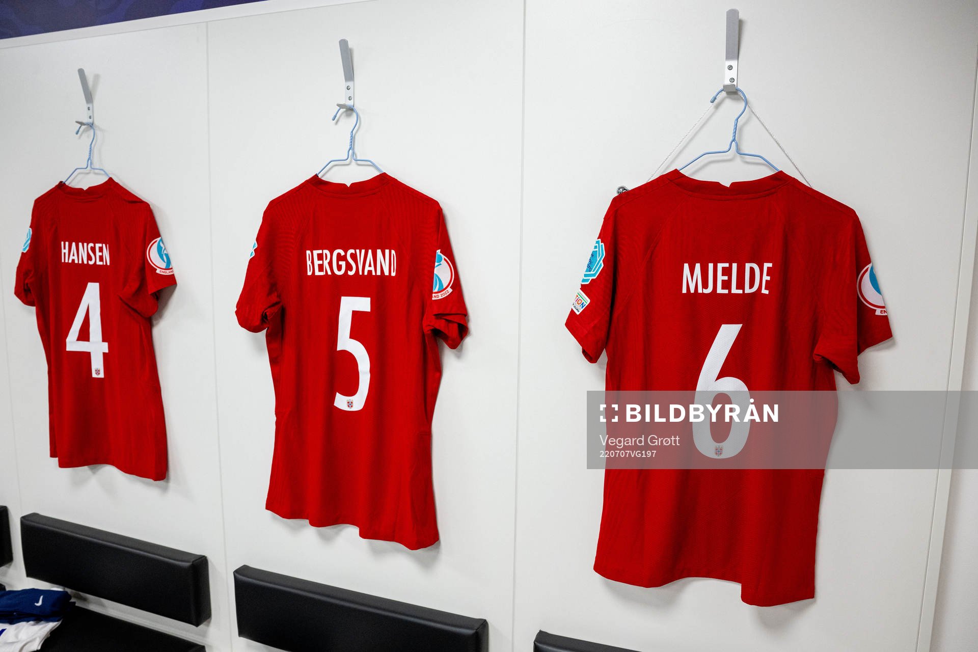 The kits of Tuva Hansen, Guro Bergsvand and Maren Mjelde of