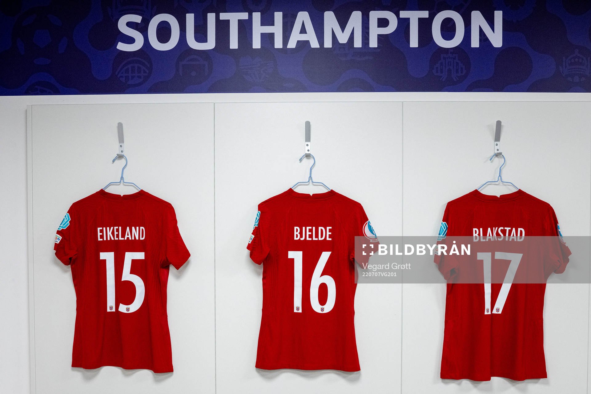 The kits of Amalie Eikeland, Thea Bjelde and Julie Blakstad