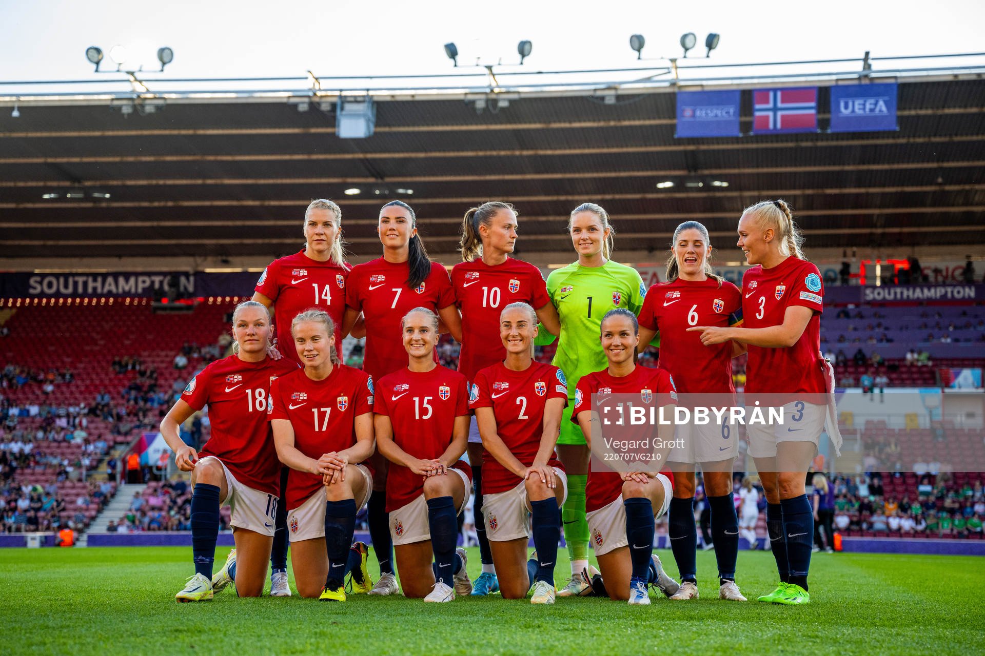 The starting eleven of Norway pose for a team photo