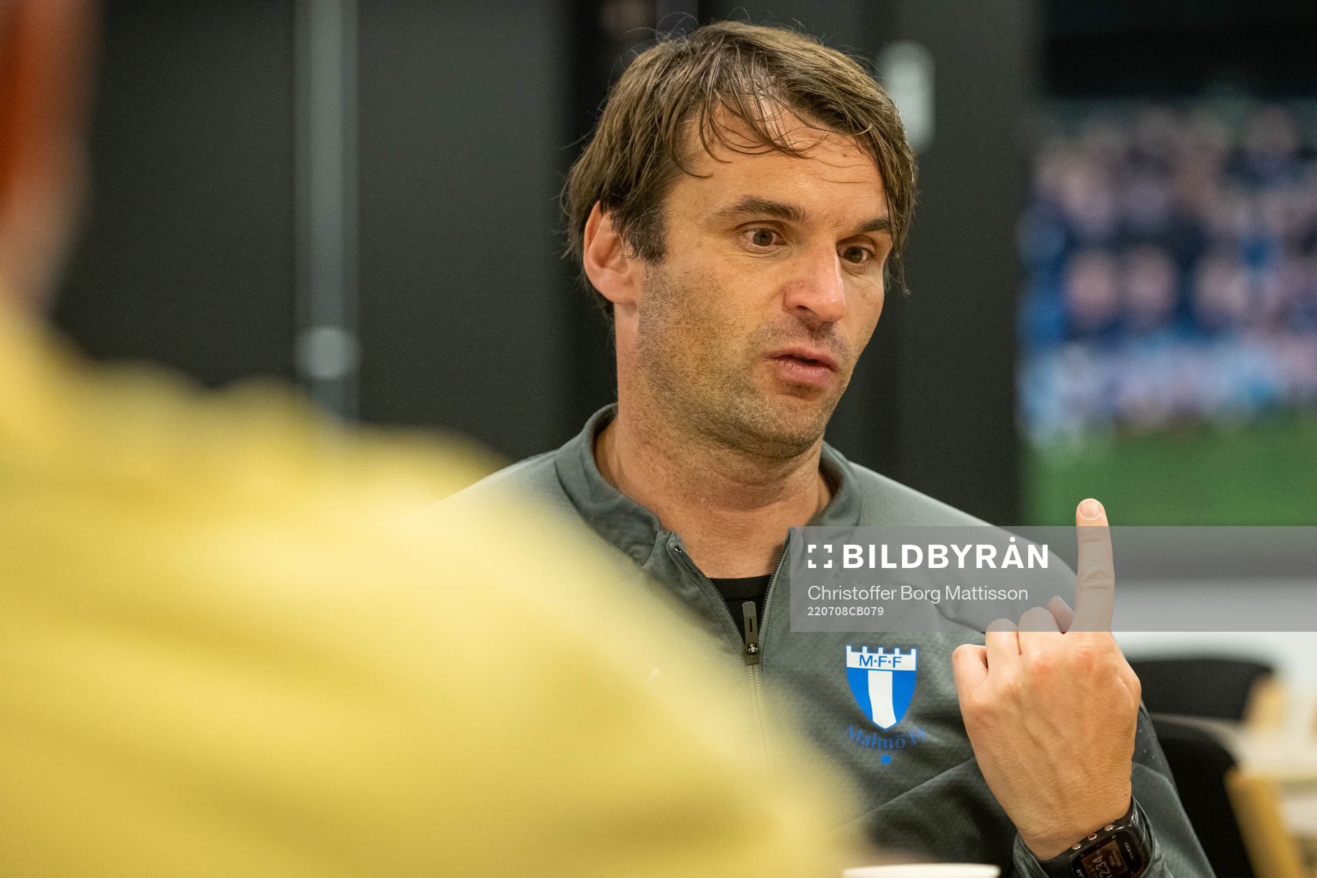Tränare Milos Milojevic i samtal med media
