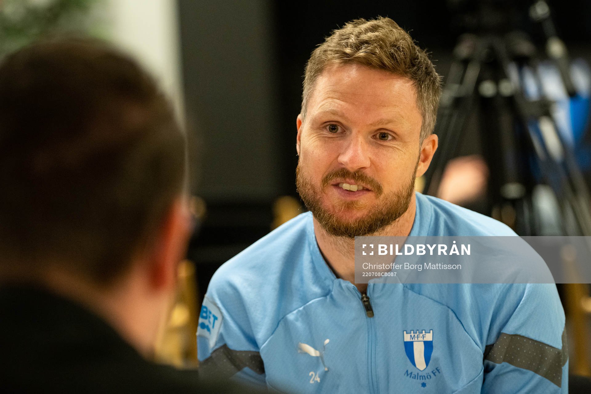 Lasse Nielsen i samtal med media