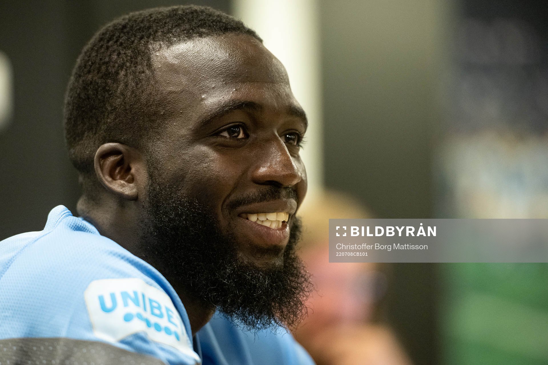 Mahame Siby i samtal med media efter en träning med Malmö FF den 8 juli 2022 i Malmö. 