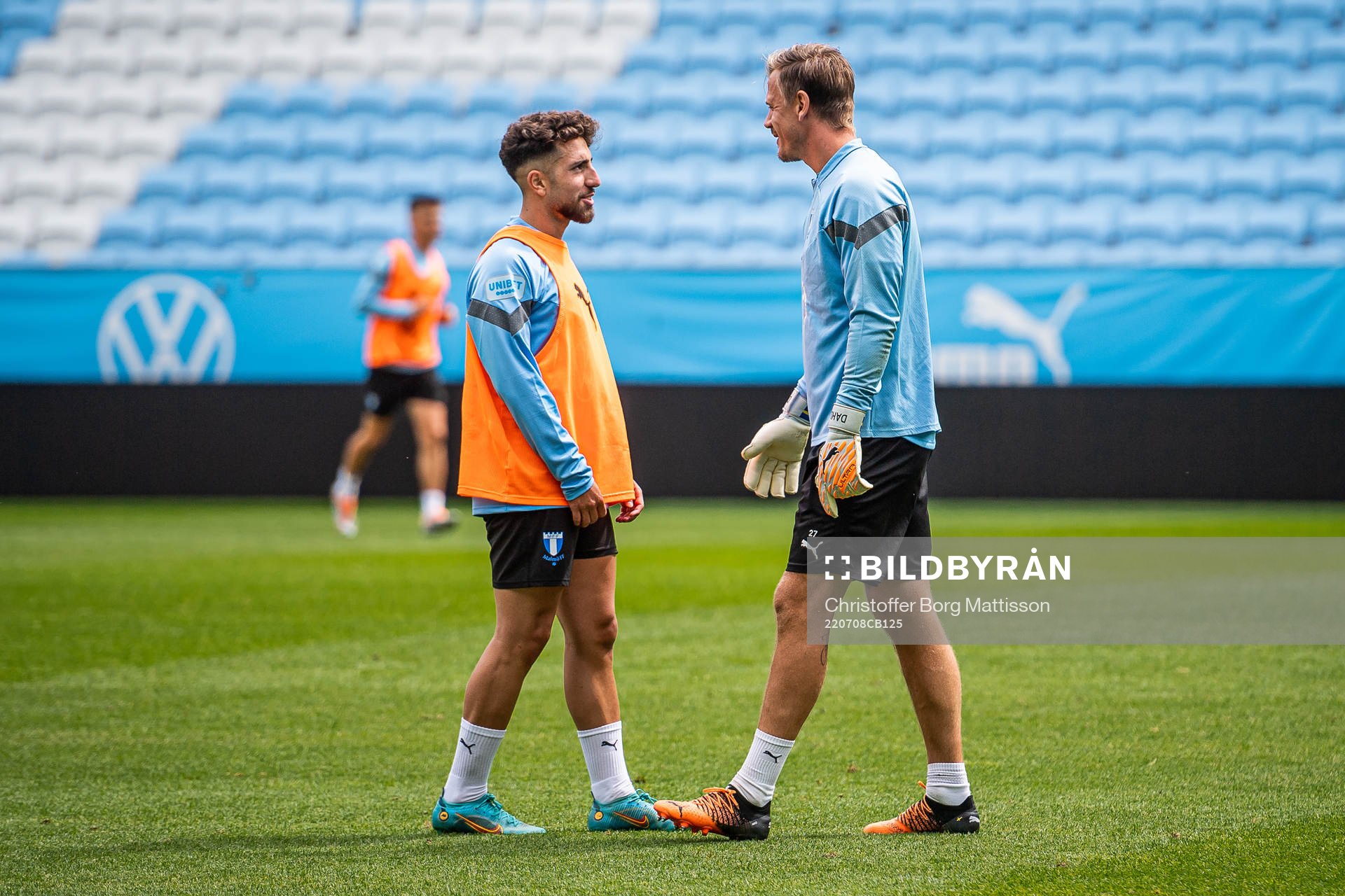 Moustafa Zeidan och målvakt Johan Dahlin