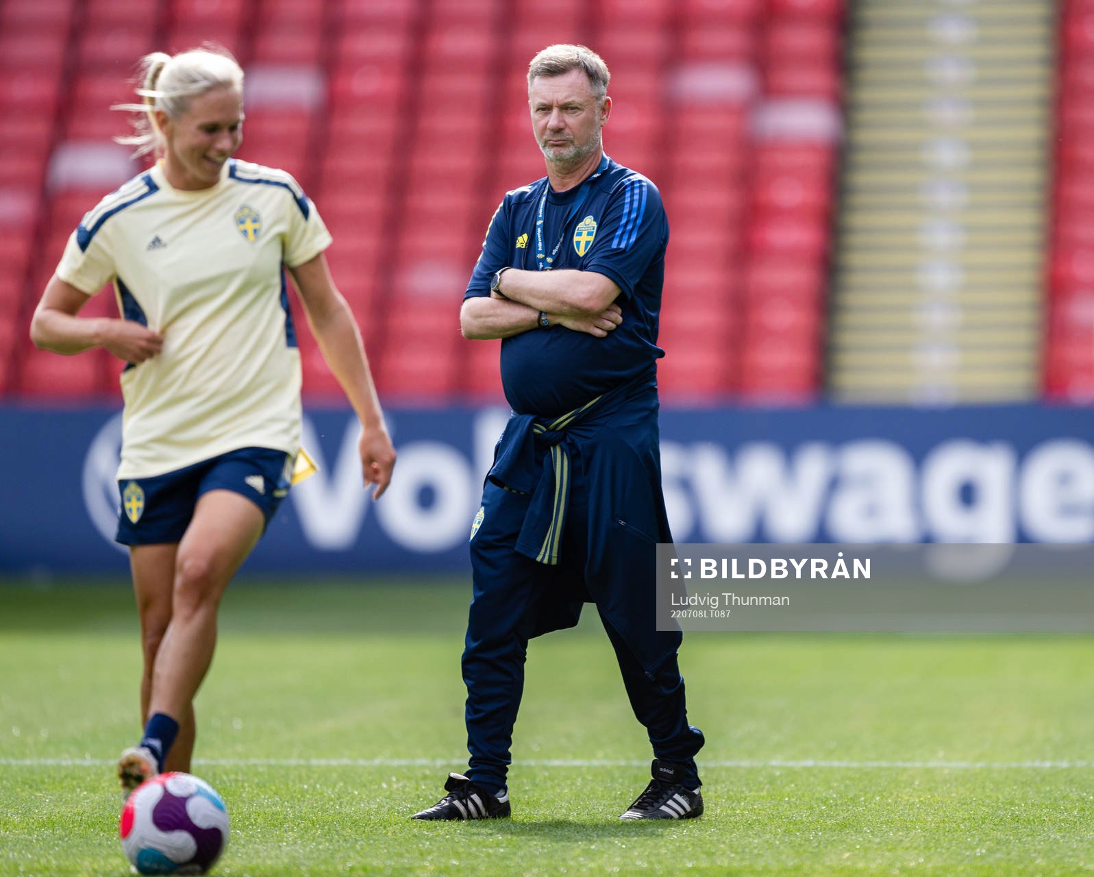Jonna Andersson and Peter Gerhardsson, head coach of Sweden