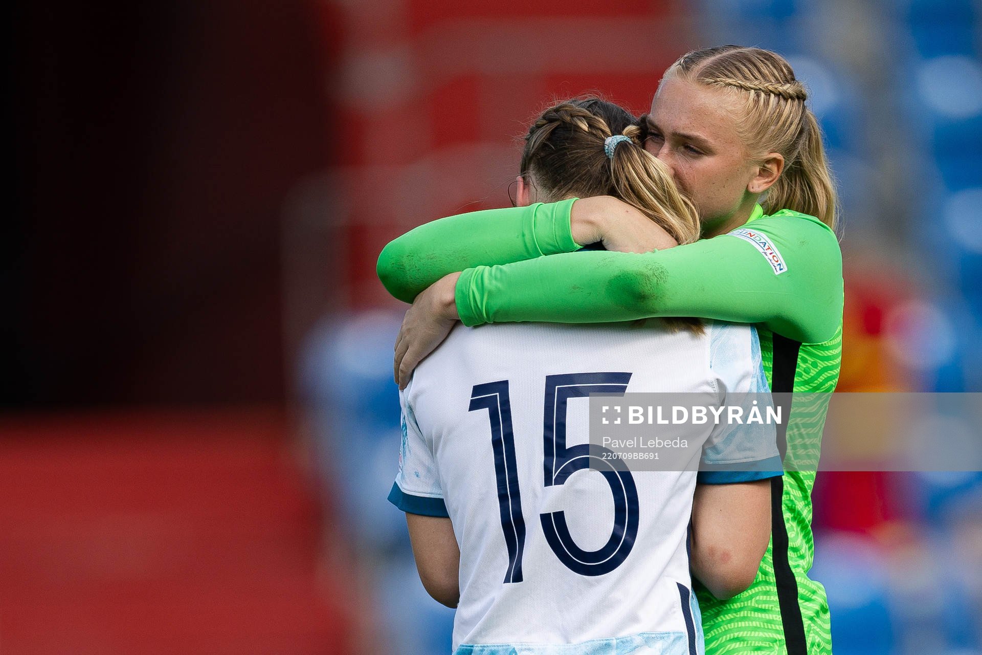 Oda Johansen and Goalkeeper Selma Panengstuen of Norway