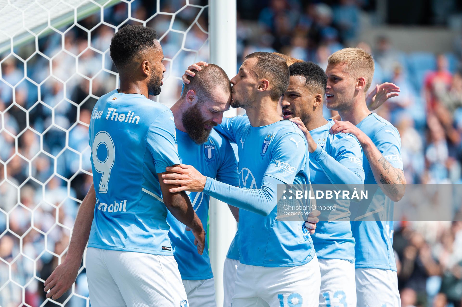 Malmö FFs Jo Inge Berget och Veljko Birmancevic jublar