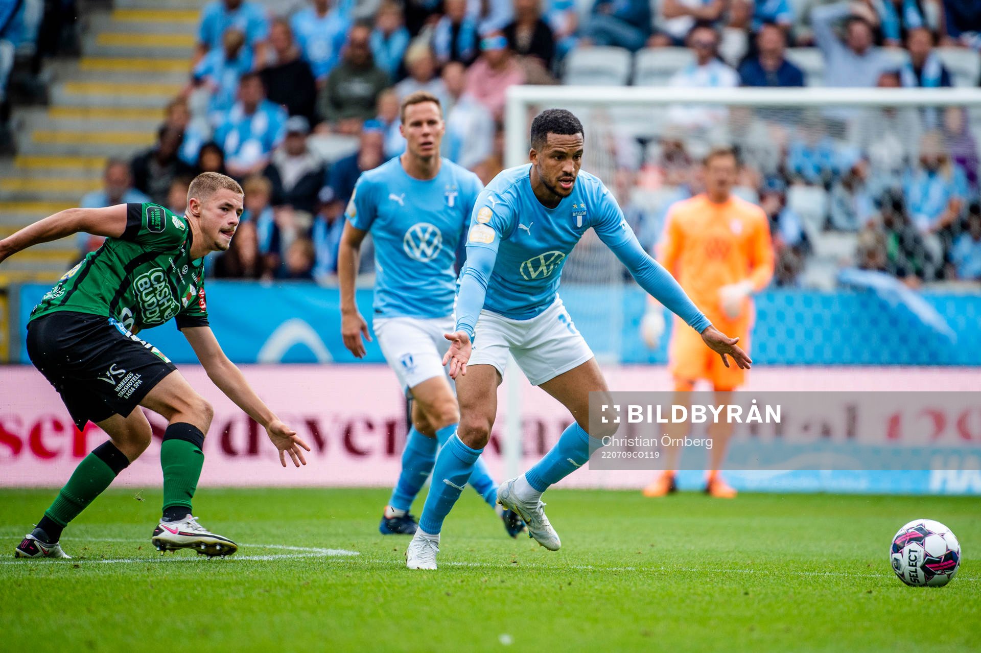Malmö FFs Martin Olsson mot Varbergs Oliver Alfonsi