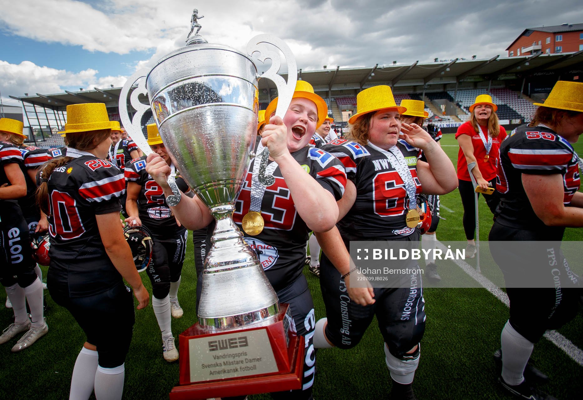 Carlstad Crusaders dam Frida Olsson-Granlund jublar