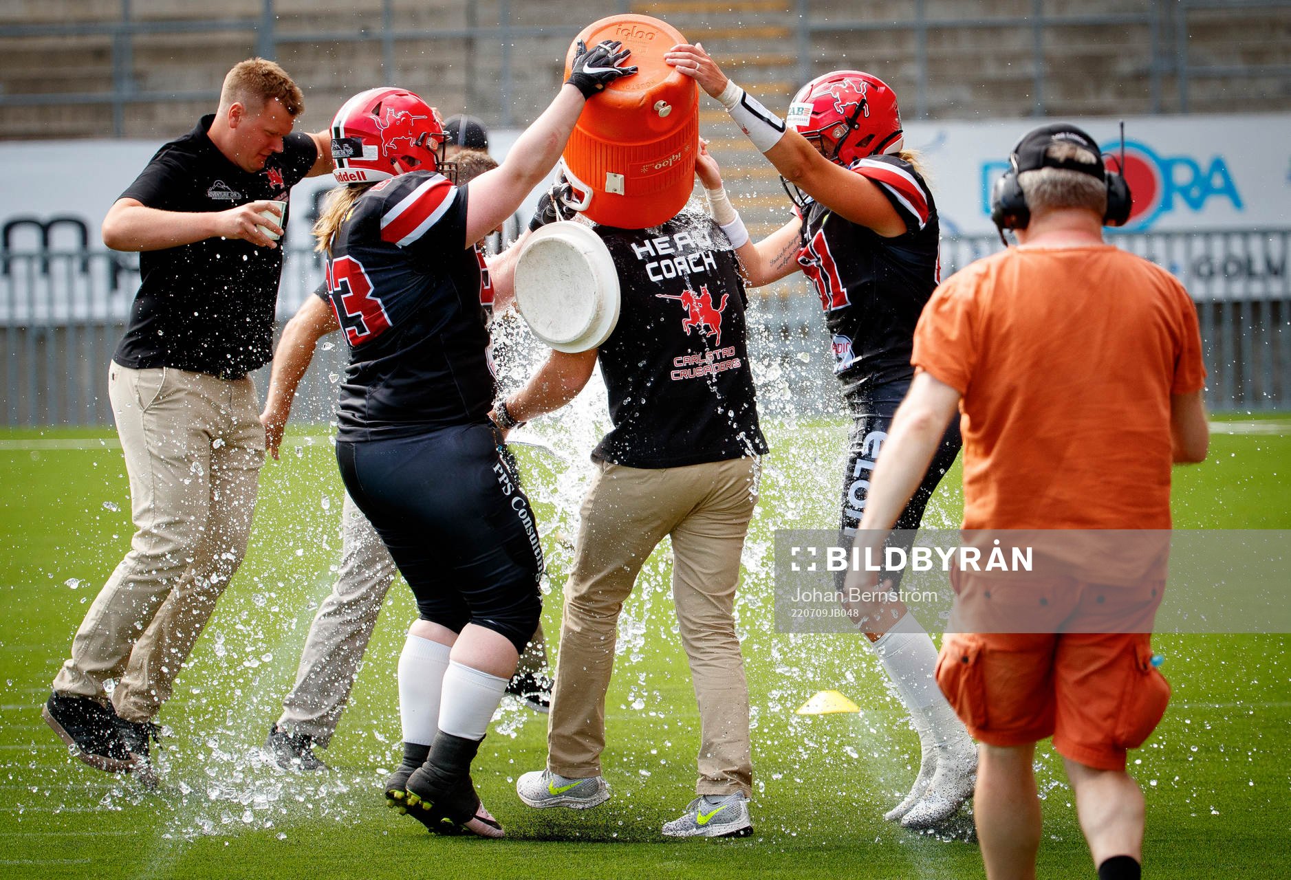 Carlstad Crusaders damtränare Henrik Dahl blir får en