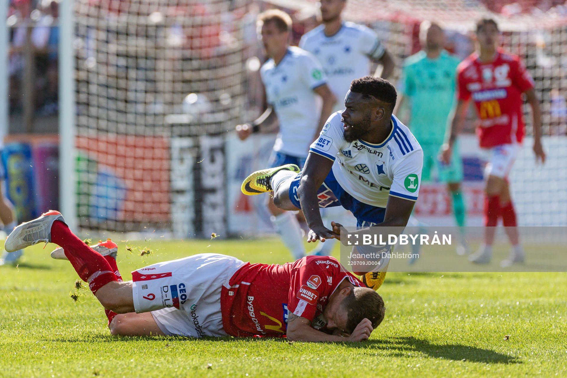 IFK Norrköpings Maic Sema och Degerfors Johan Bertilsson