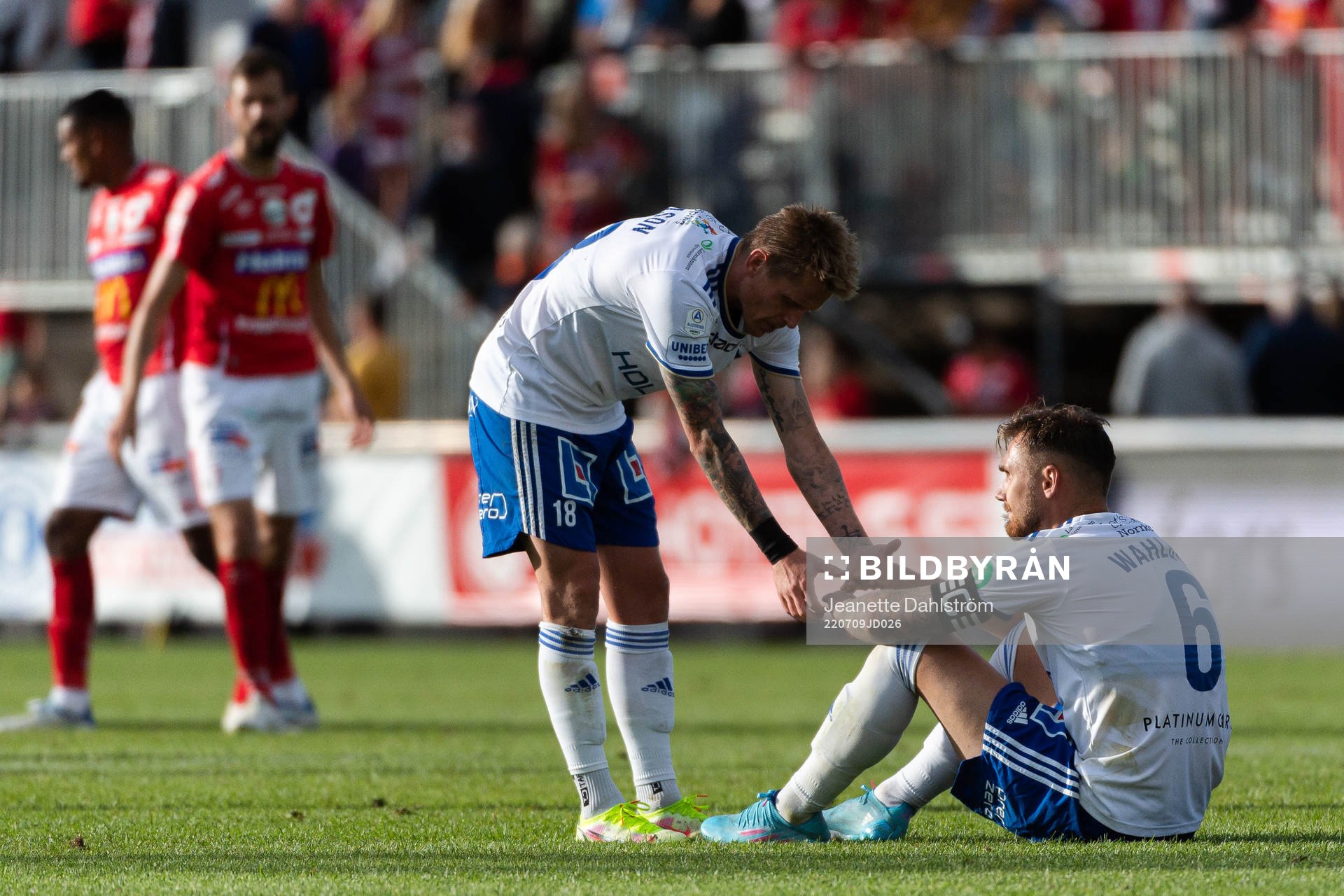 IFK Norrköpings Ari Freyr Skulason och Linus Wahlqvist