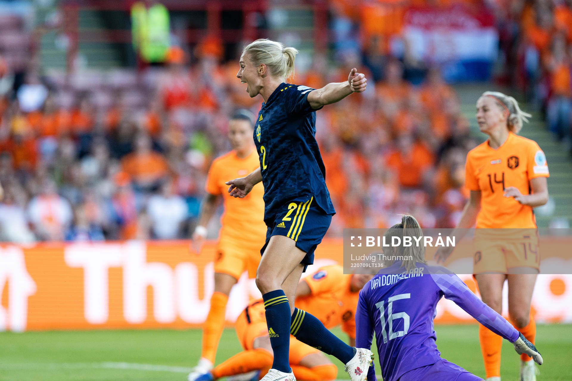 Jonna Andersson of Sweden celebrates the 0-1 goal