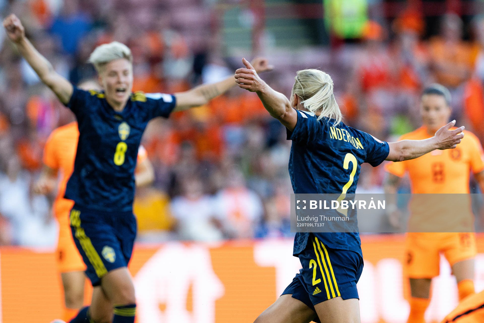 Jonna Andersson of Sweden celebrates the 0-1 goal
