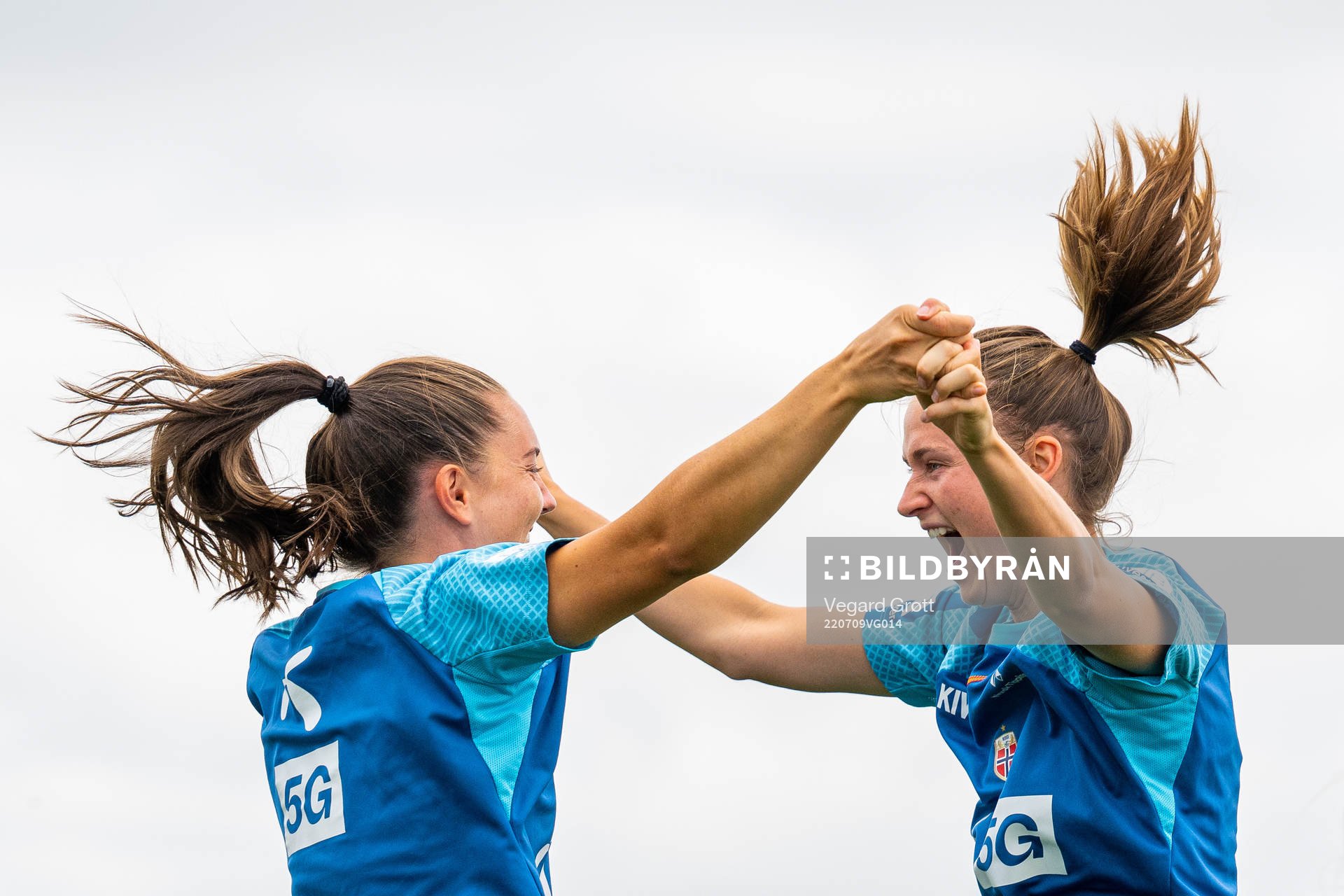 Vilde Bøe Risa and Caroline Graham Hansen of the Norwegian