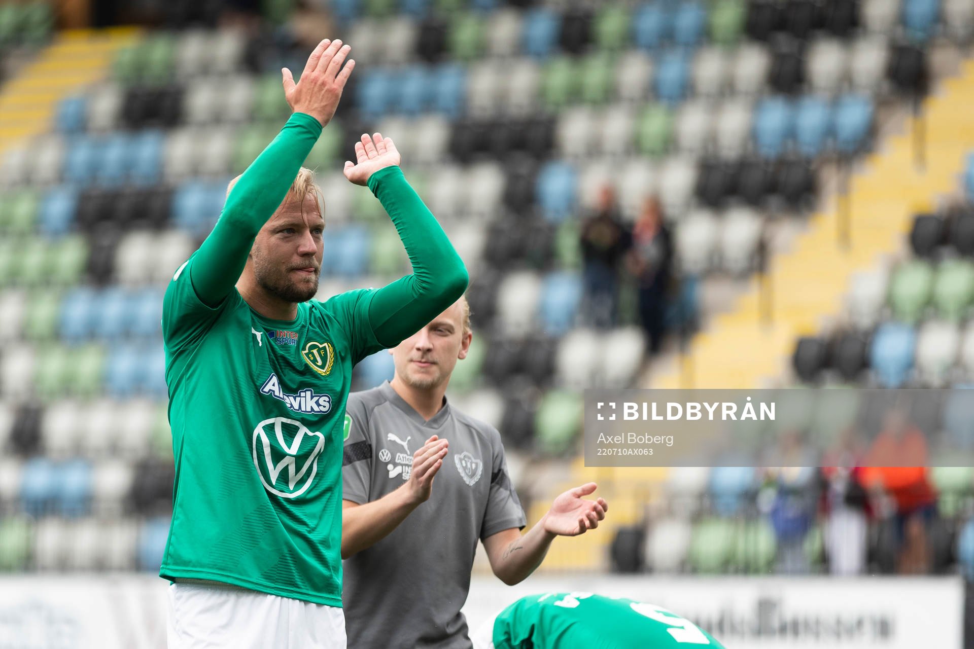 Jönköpings Sebastian Crona jublar