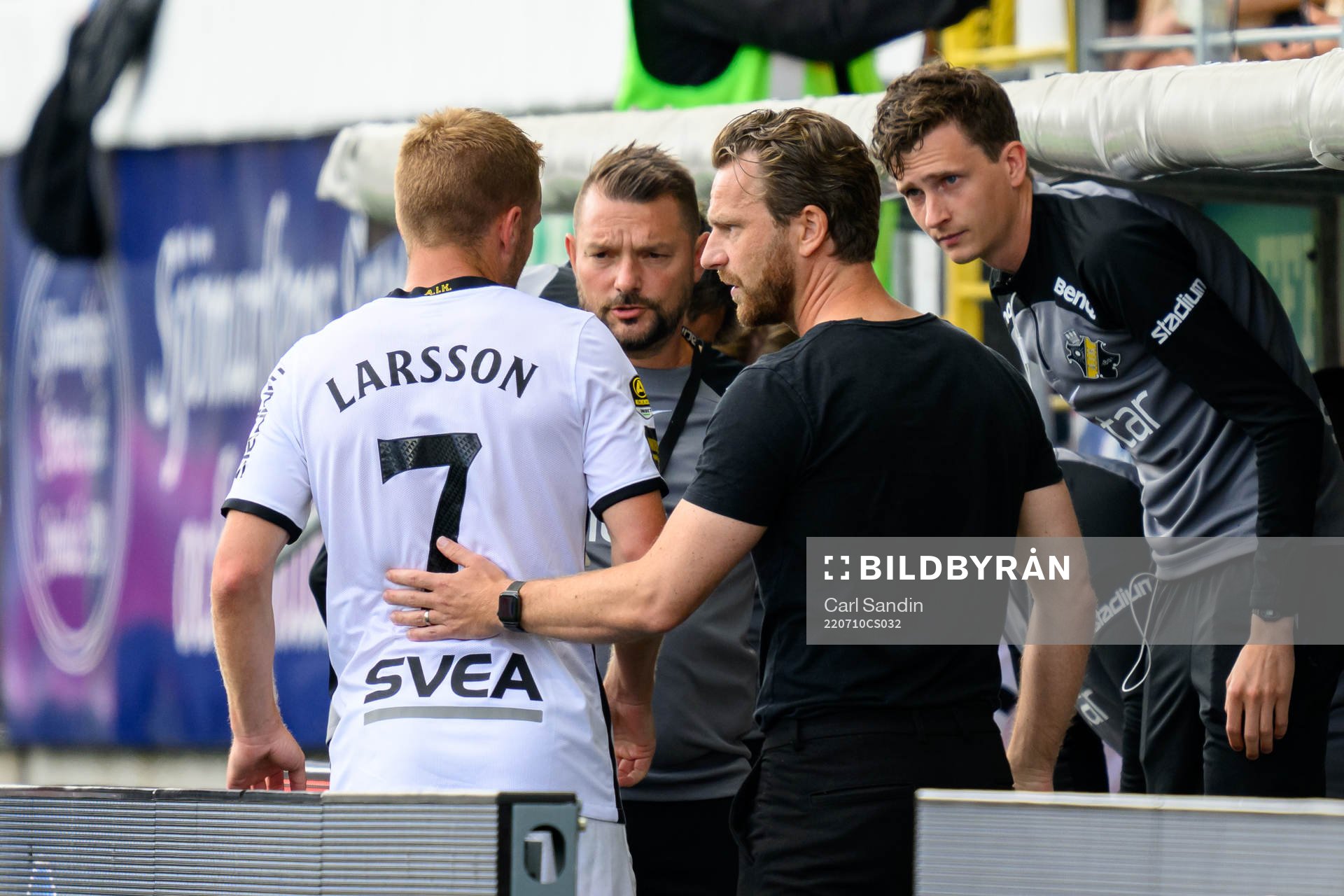 AIKs Sebastian Larsson och tränare Bartosz Grzelak