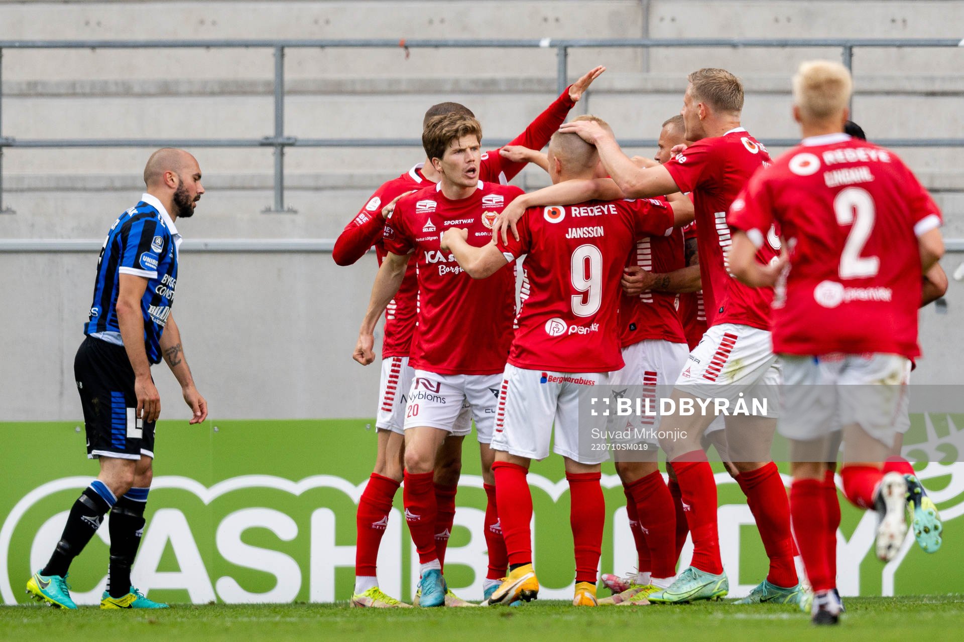 Kalmars Oliver Berg jublar
