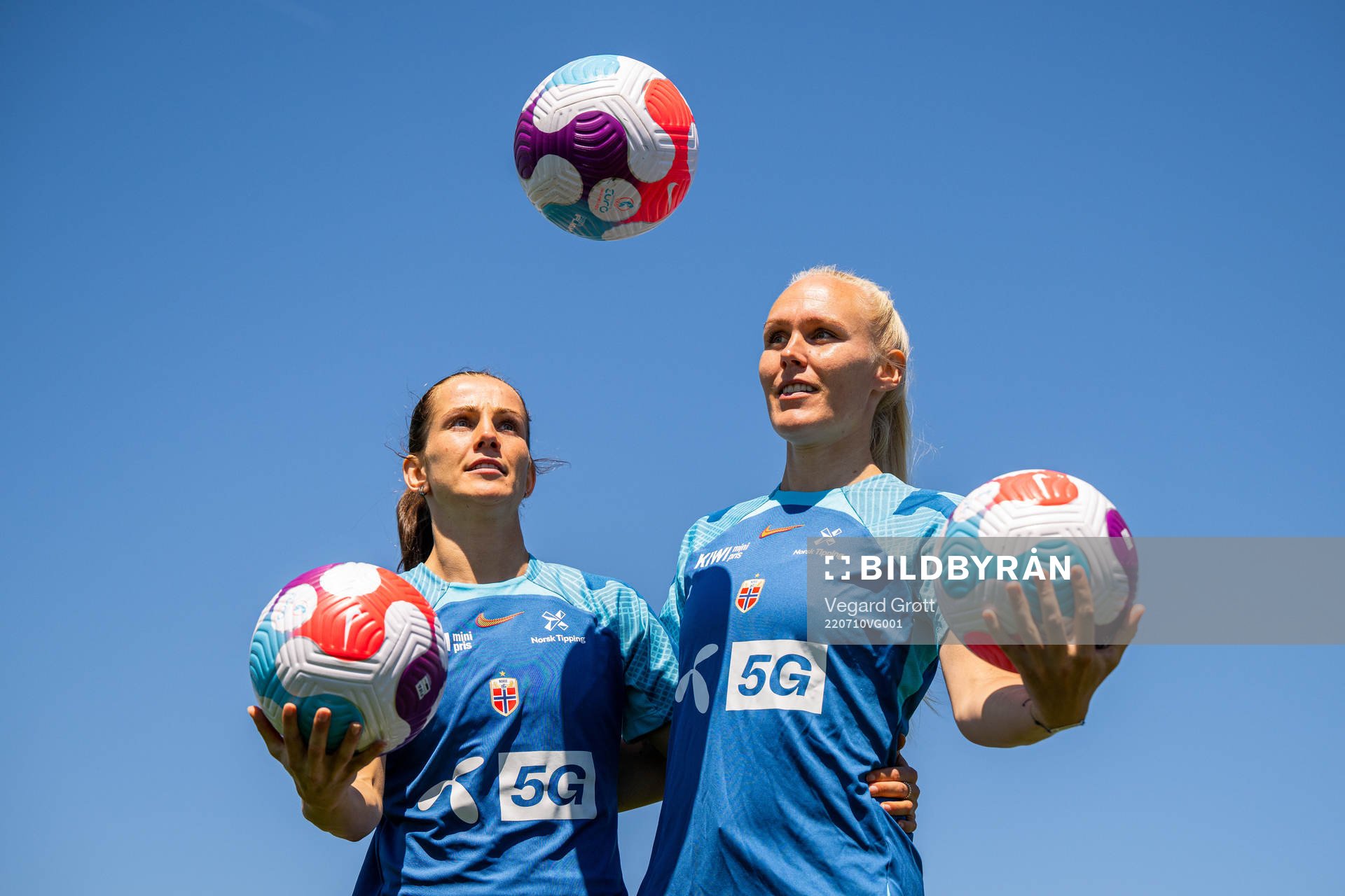 Tuva Hansen and Maria Thorisdottir of the Norwegian