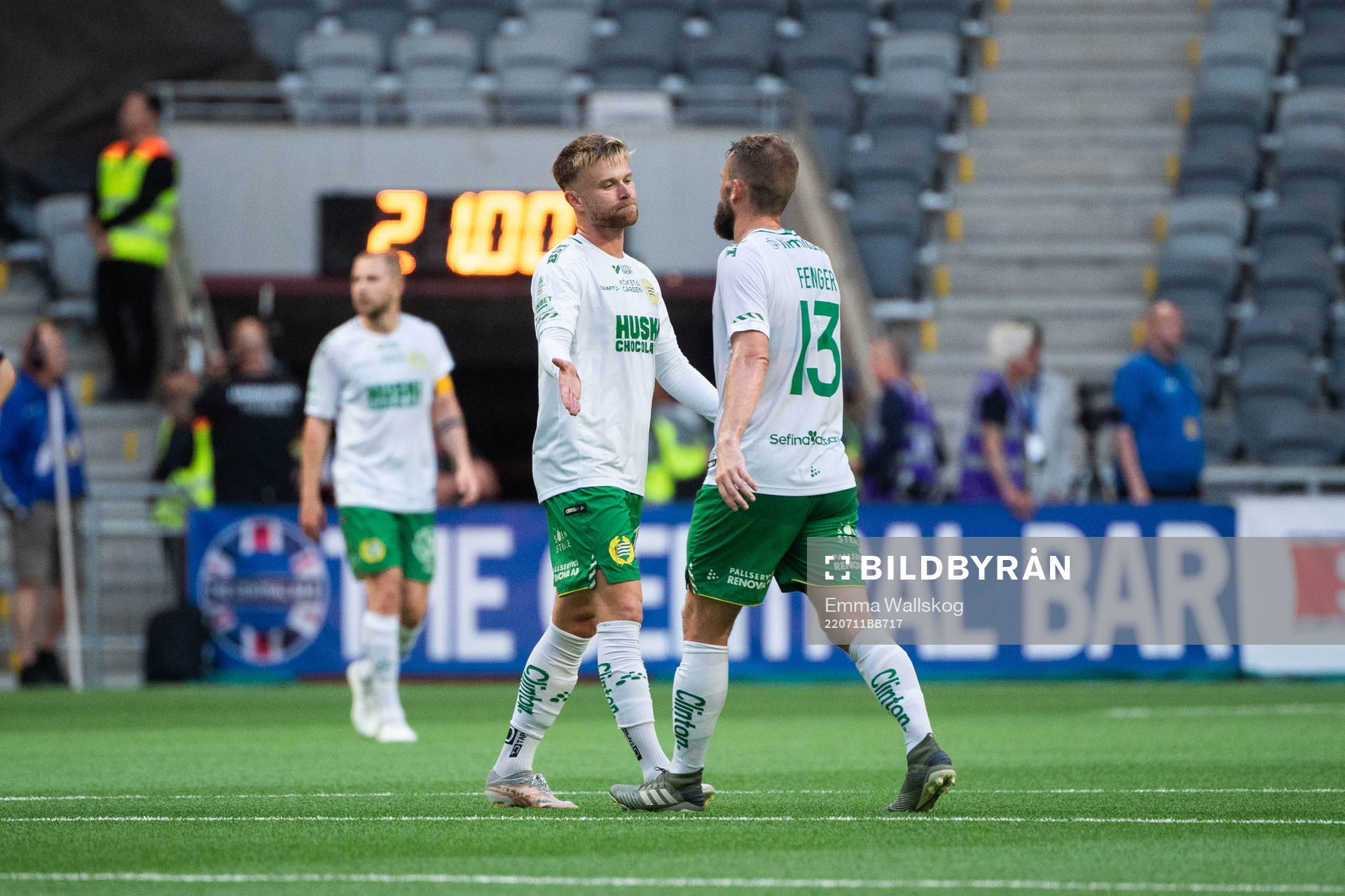 Hammarbys Dennis Widgren och Mads Fenger Nielsen jublar