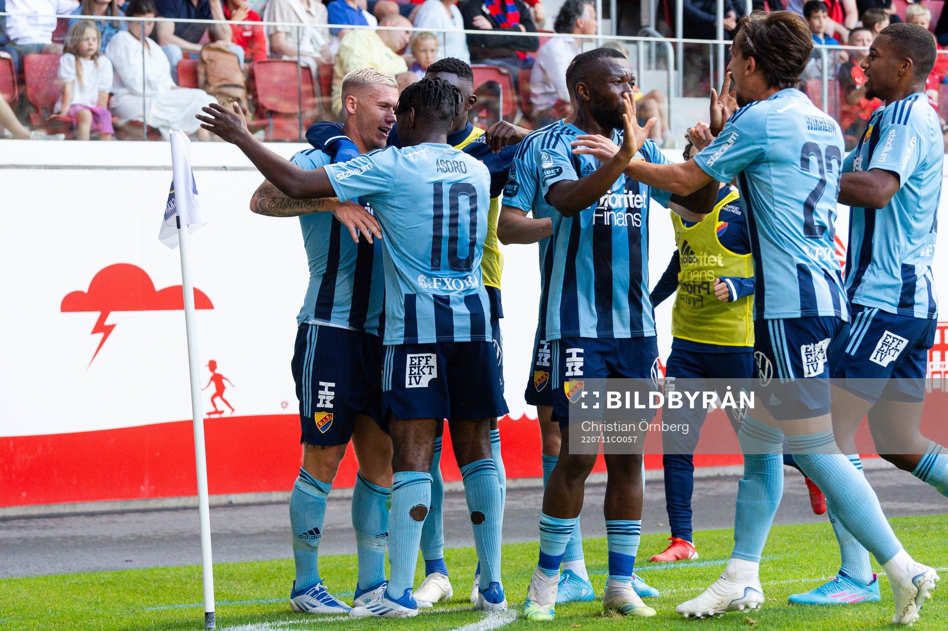 Djurgårdens Victor Edvardsen jublar