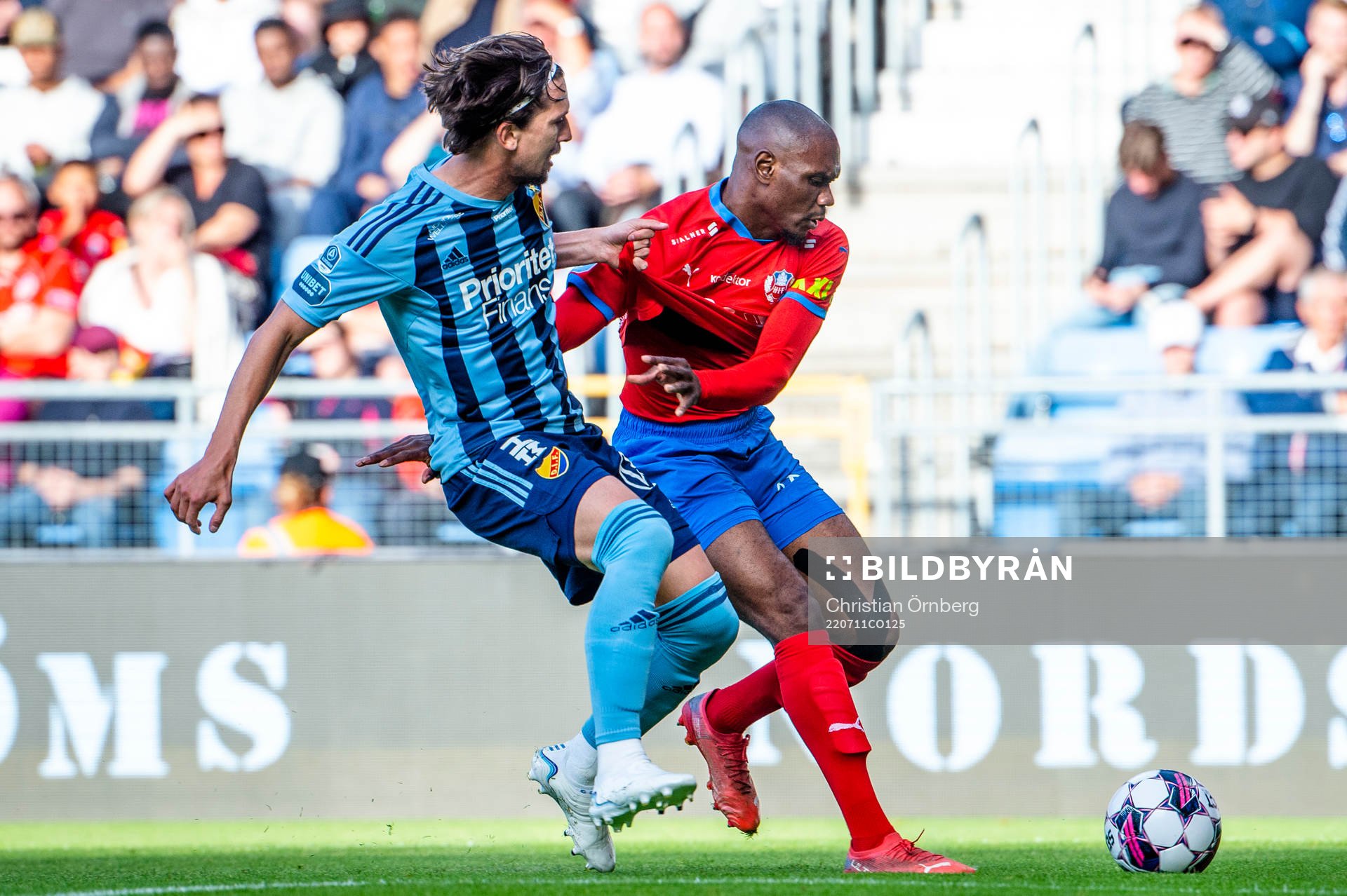 Djurgårdens Gustav Wikheim mor Helsingborgs Ravy