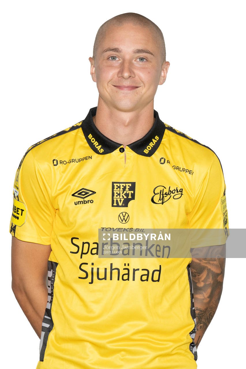 Elfsborgs nyförvärv Sebastian Holmén poserar för fotografering den 11 juli 2022 i Borås. 