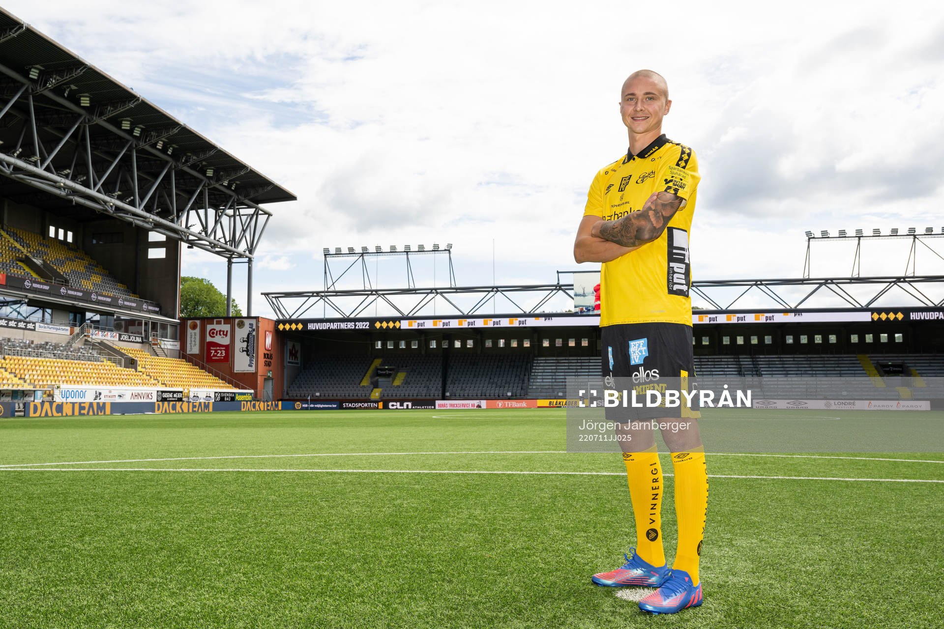 Elfsborgs nyförvärv Sebastian Holmén poserar för fotografering den 11 juli 2022 i Borås. 