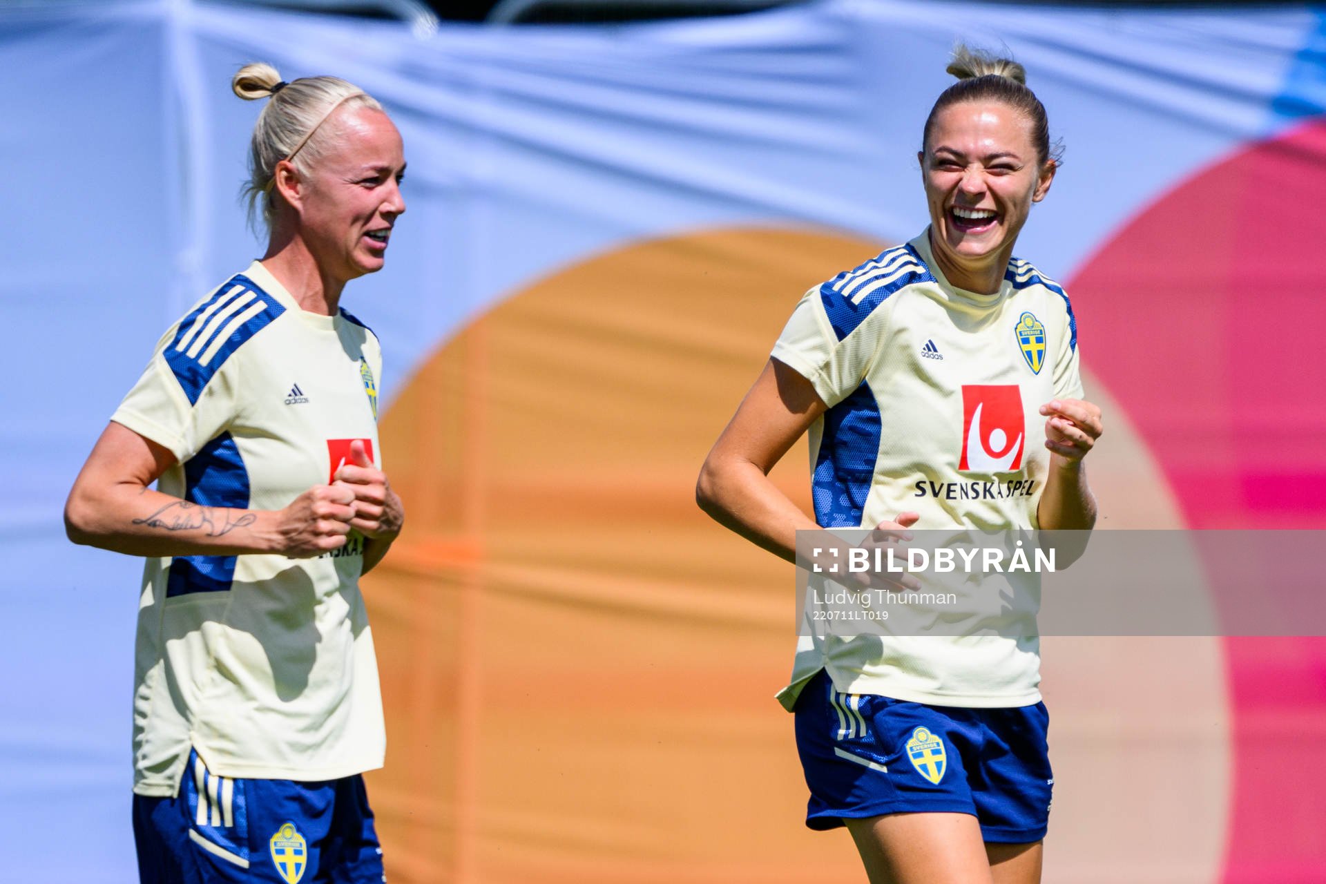 Caroline Seger and Fridolina Rolfö of the Swedish women's