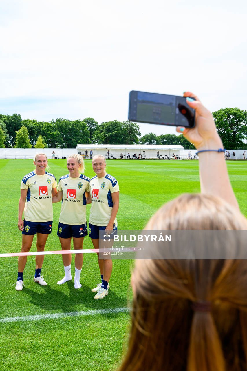 Jonna Andersson, Rebecka Blomqvist and Hanna Bennison of